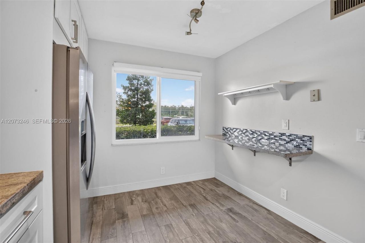 900 SW 125th Way , Unit 105R, Pembroke Pines, FL 33027 Photo