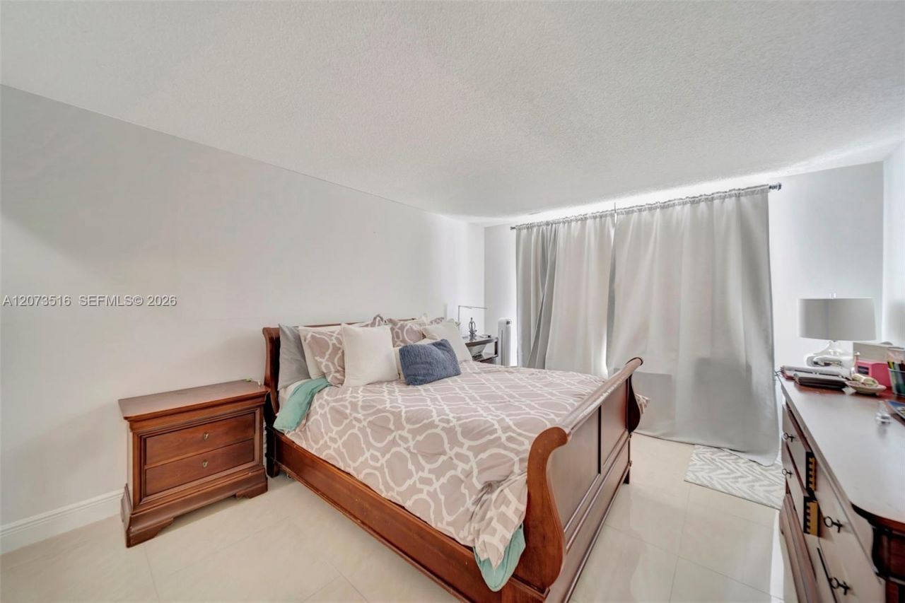 1801 S Ocean Dr , Unit 241, Hallandale Beach, FL 33009 Photo
