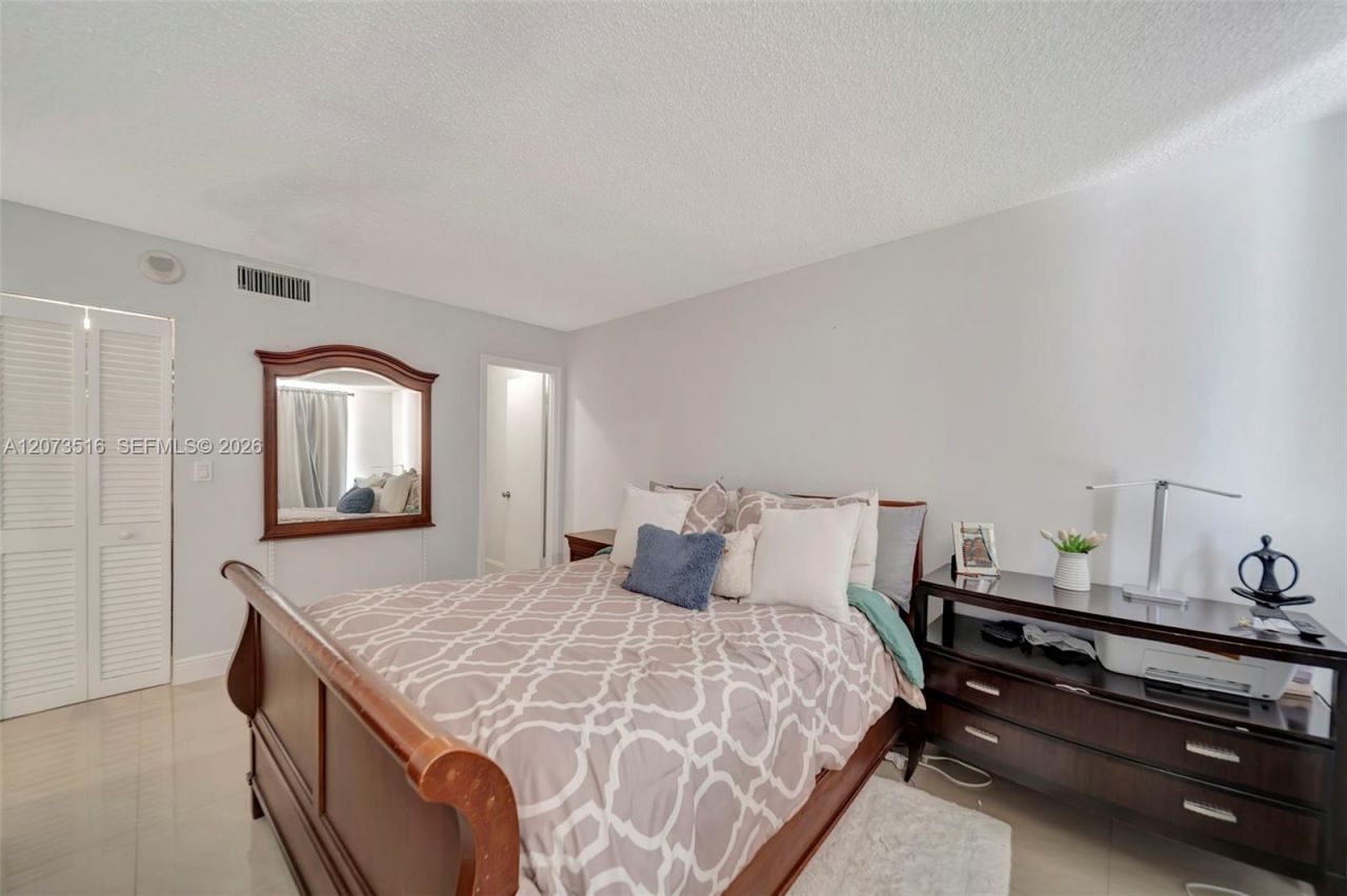 1801 S Ocean Dr , Unit 241, Hallandale Beach, FL 33009 Photo