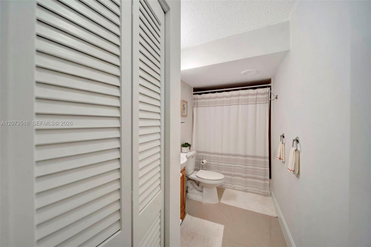 1801 S Ocean Dr , Unit 241, Hallandale Beach, FL 33009 Photo