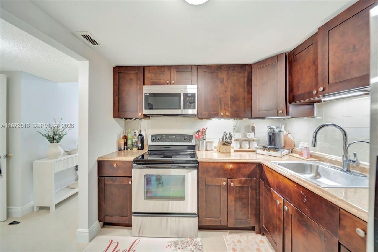 1801 S Ocean Dr , Unit 241, Hallandale Beach, FL 33009 Photo