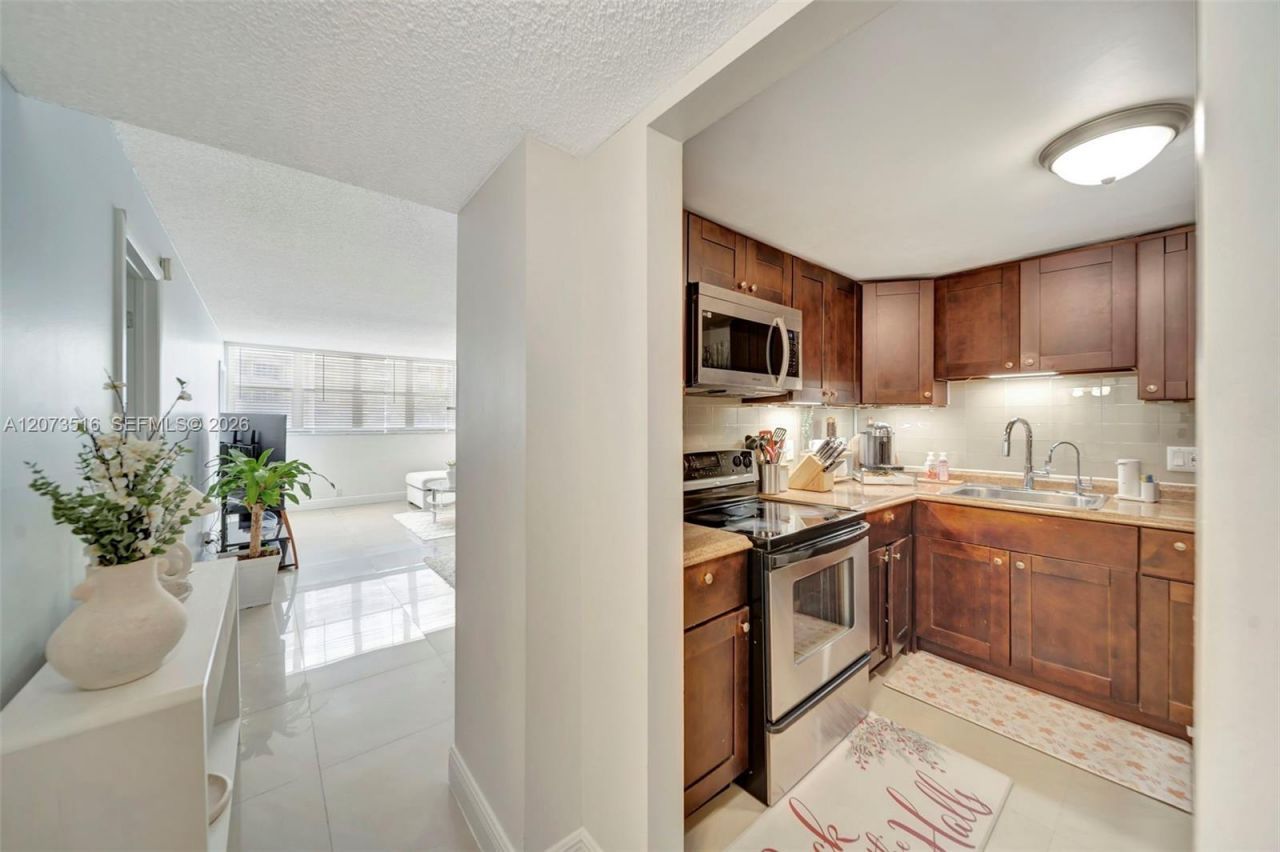 1801 S Ocean Dr , Unit 241, Hallandale Beach, FL 33009 Photo