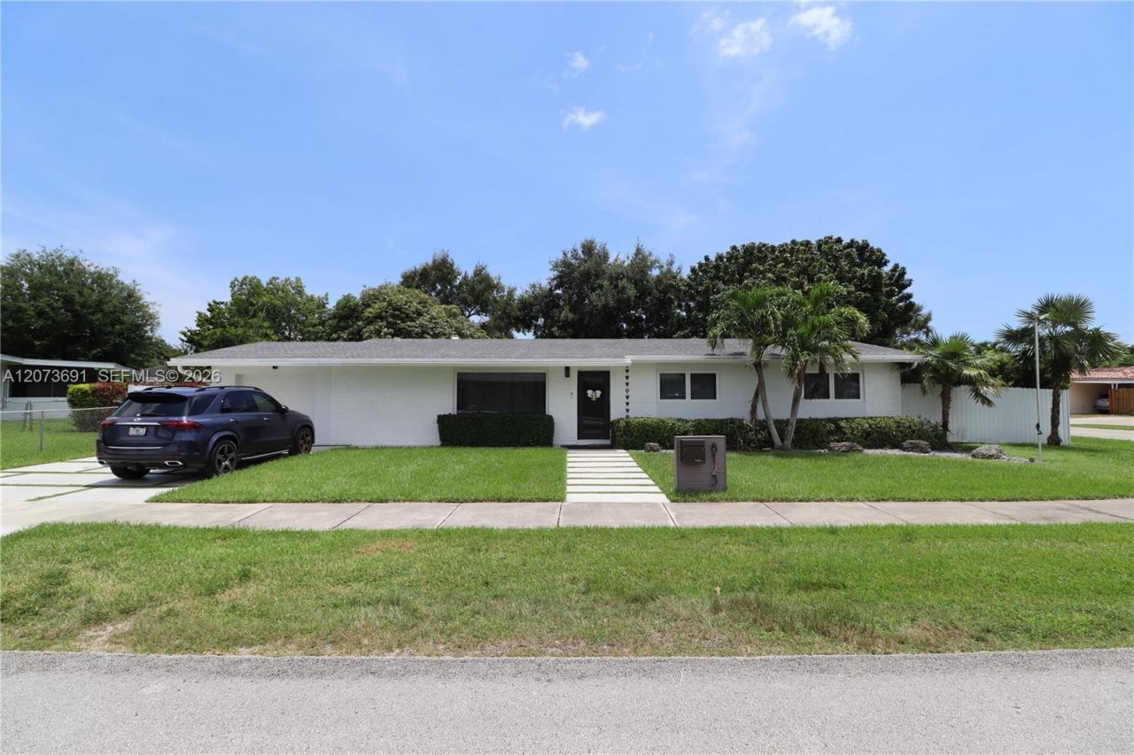 8123 SW 95th Ct , Miami, FL 33173 Photo