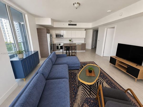 1010 SW 2nd Ave, Unit 1409, Miami, FL 33130
