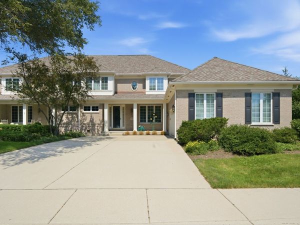 2004 Claridge Court , Northbrook, IL 60062