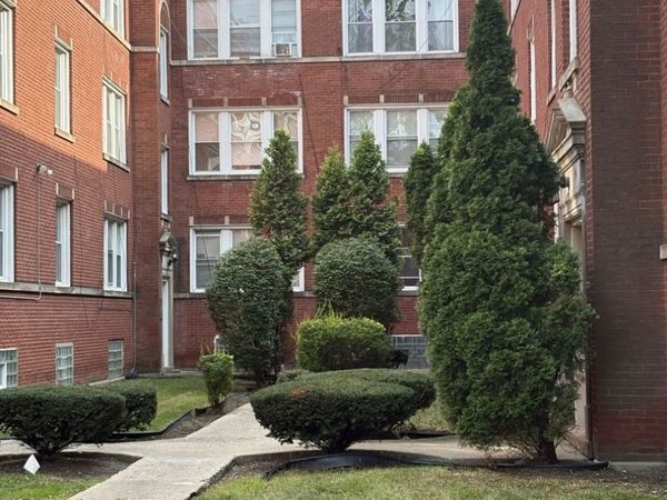 1303 E 71st Place, Unit 1N, Chicago, IL 60619