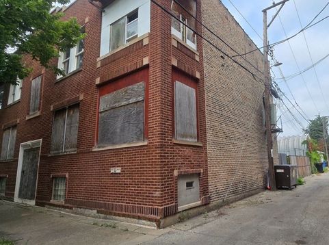 Main Photo