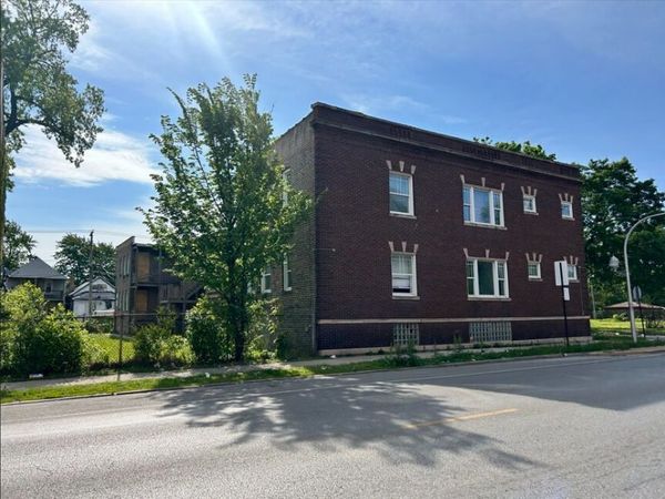 6355 S Racine Avenue , Chicago, IL 60636