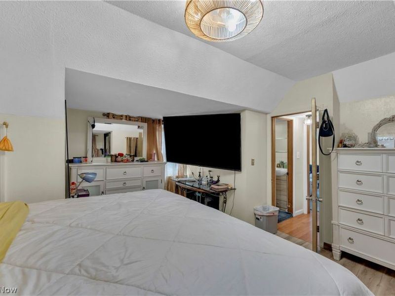 34031 Victor Drive , Eastlake, OH 44095 Photo 22