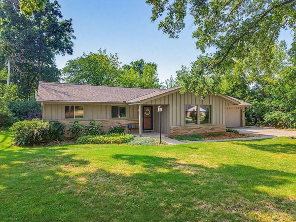 345 S Beaumont AVENUE, Brookfield, WI 53005