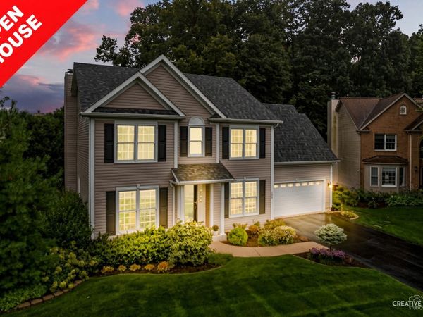 105 Sharon Court, North Aurora, IL 60542