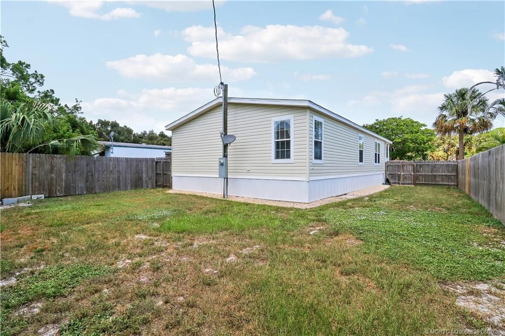 264 NE Oak Street, Stuart, FL 34994 Photo