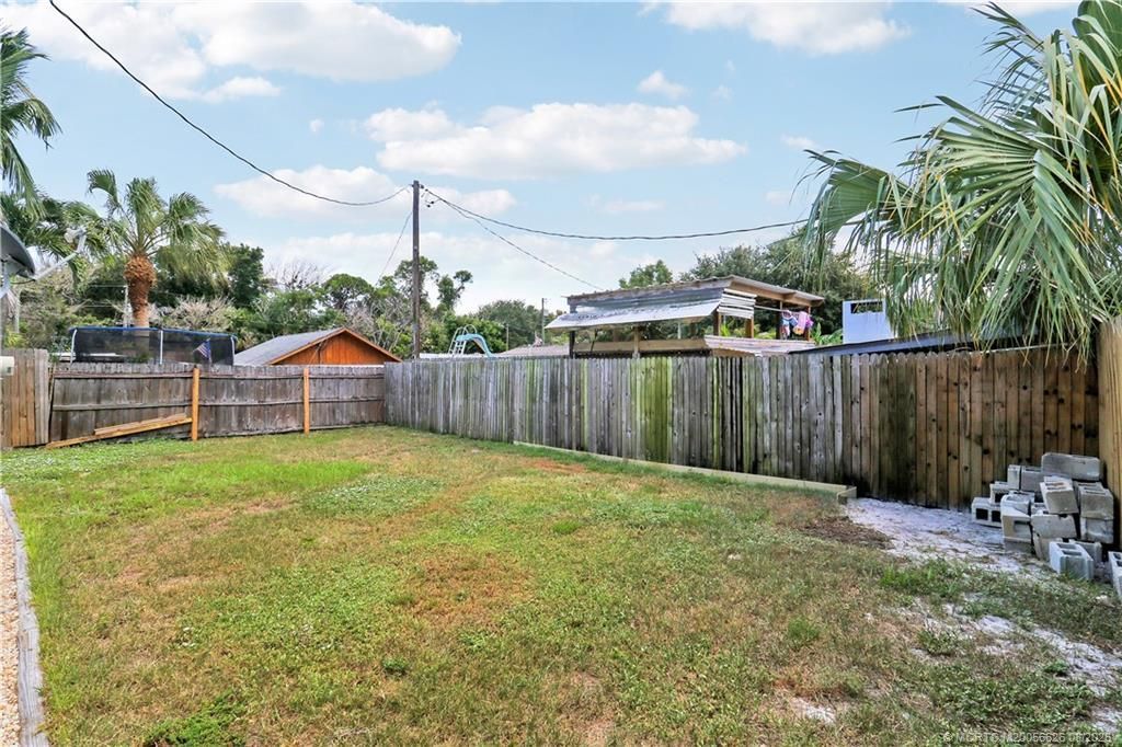 264 NE Oak Street, Stuart, FL 34994 Photo