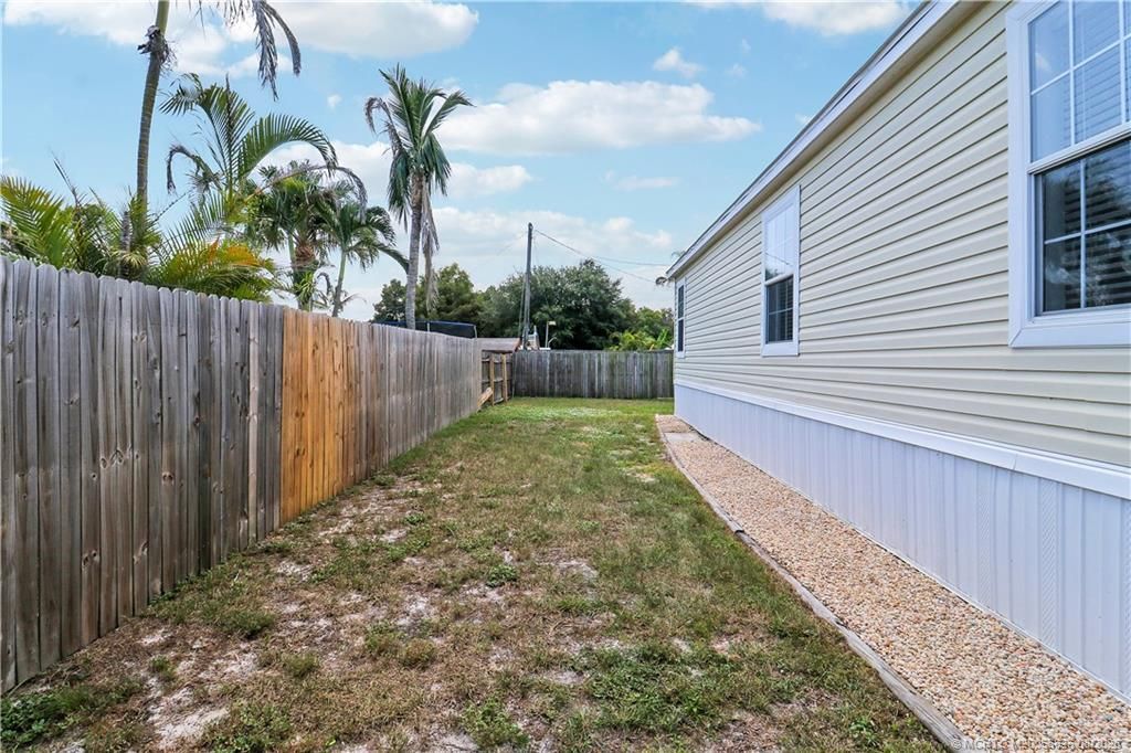 264 NE Oak Street, Stuart, FL 34994 Photo