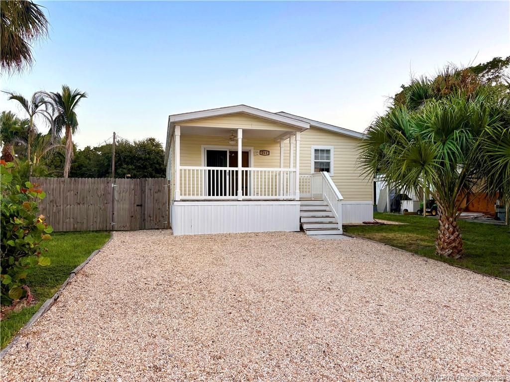 264 NE Oak Street, Stuart, FL 34994 Photo