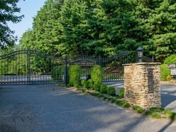 237 Stillwater Lane , Dawsonville, GA 30534