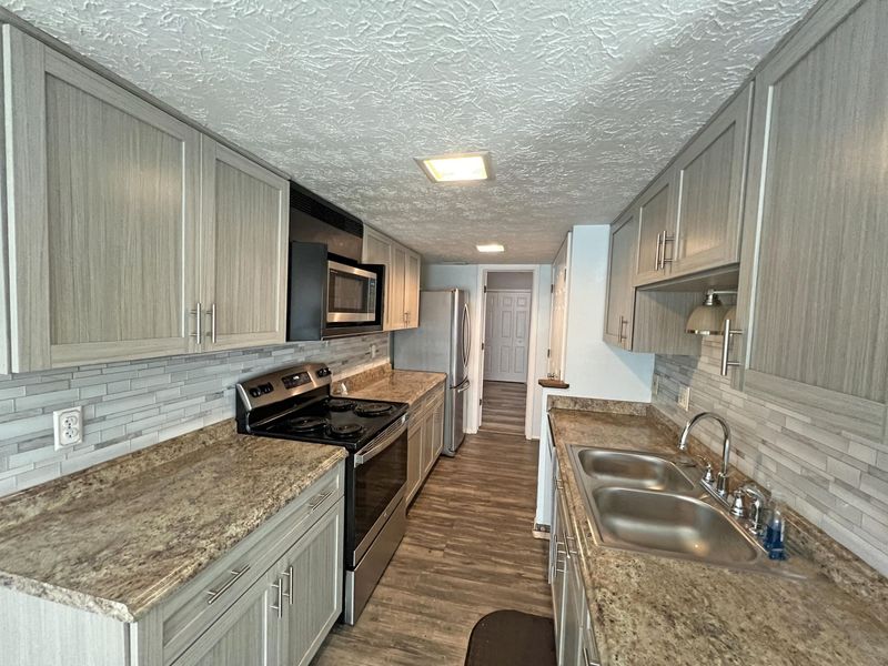 1561 Greens Edge Drive, Florence, KY 41042 Photo 7