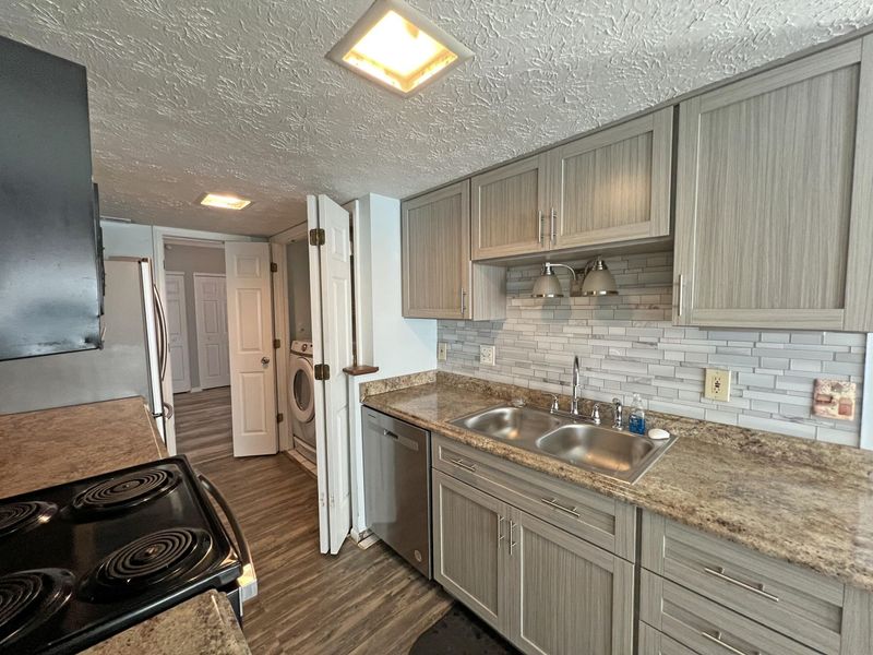 1561 Greens Edge Drive, Florence, KY 41042 Photo 9