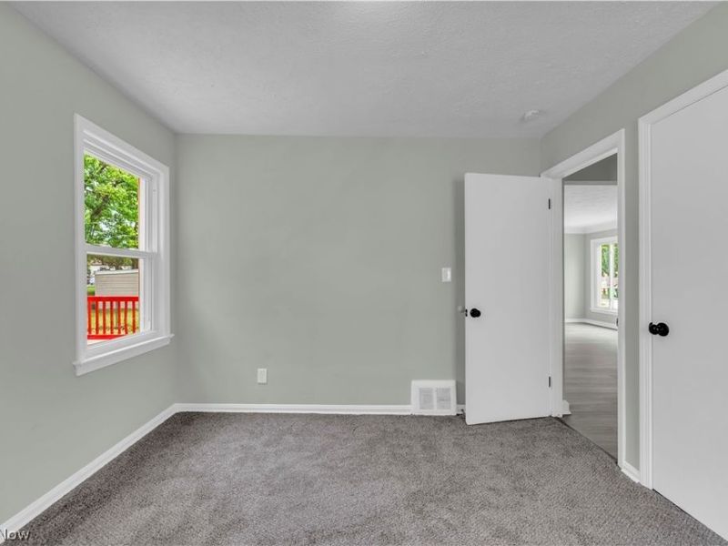 465 E 272 Street , Euclid, OH 44132 Photo 16