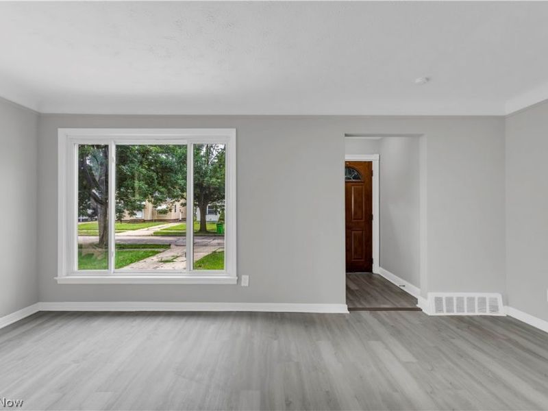 465 E 272 Street , Euclid, OH 44132 Photo 7