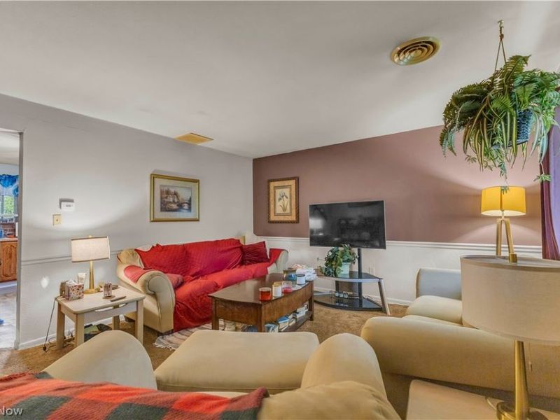 14185 Niagara Drive , Strongsville, OH 44136 Photo 6