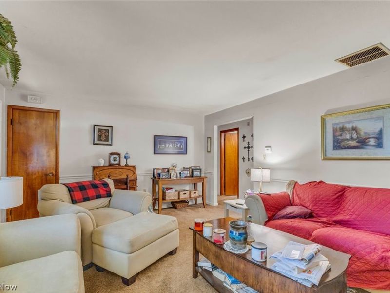 14185 Niagara Drive , Strongsville, OH 44136 Photo 9