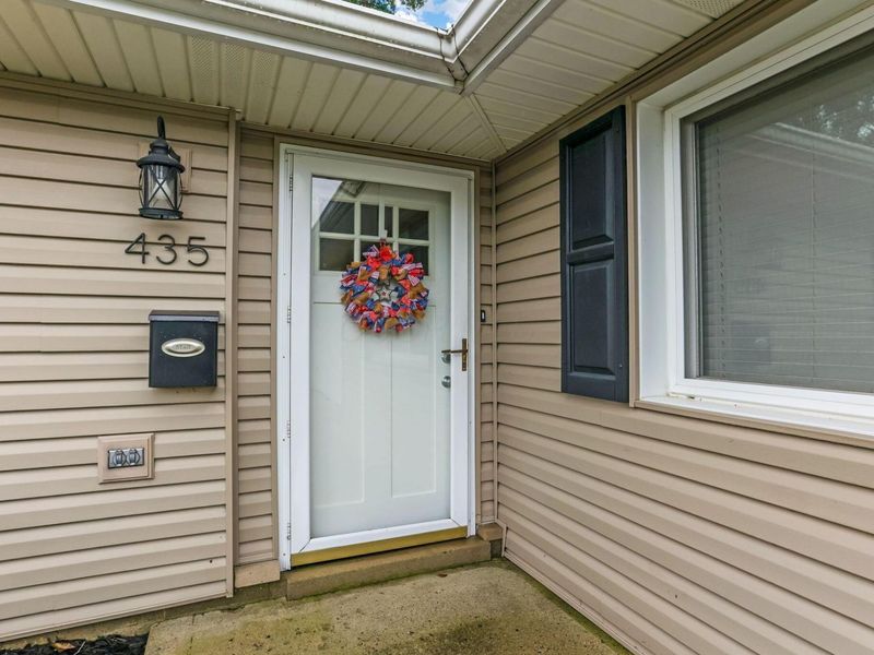 435 Alford Drive, Newark, OH 43055 Photo 2