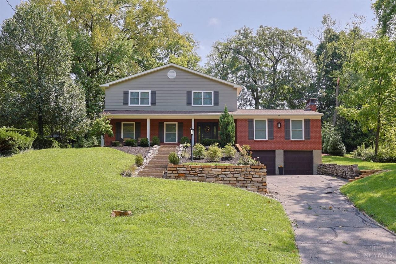 8732 Hollyhock Drive, Springfield Township, OH 45231 Main Photo