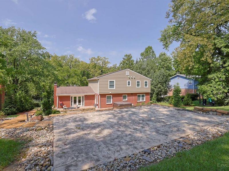 8732 Hollyhock Drive, Springfield Township, OH 45231 Photo 52