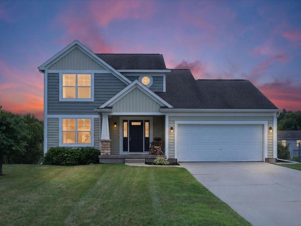 11356 Taunton Drive SE, Lowell, MI 49331
