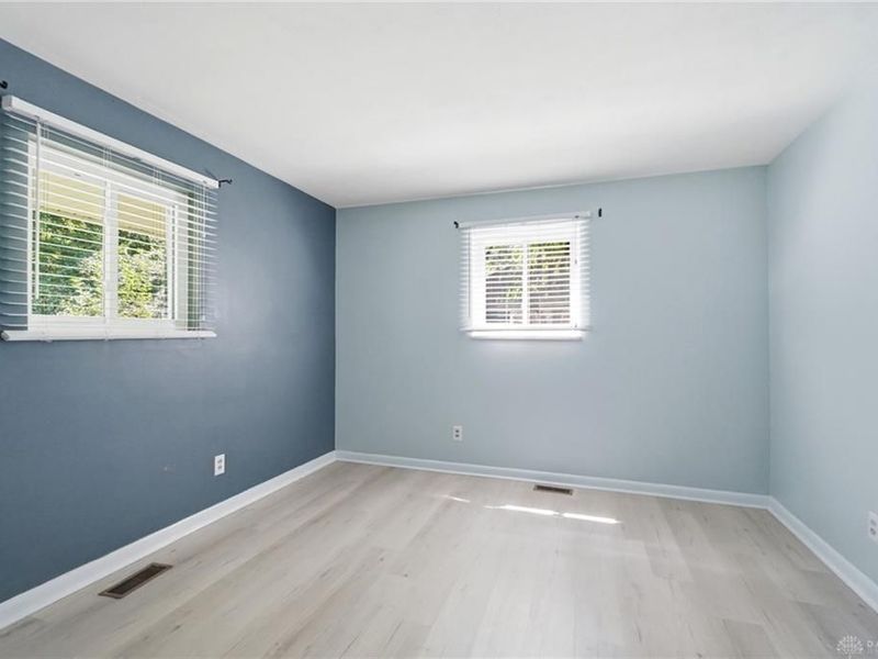 5544 Waterloo Road, Washington Township, OH 45459 Photo 32