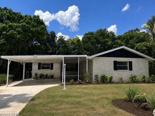 228 Colomba Road, DeBary, FL 32713