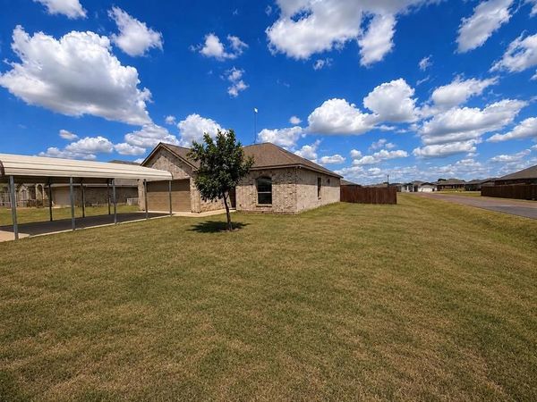2915 Emma Lane, Mabank, TX 75147