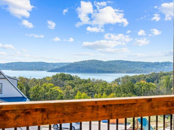 220 Branson Cove Boulevard, Unit 22, Hollister, MO 65672