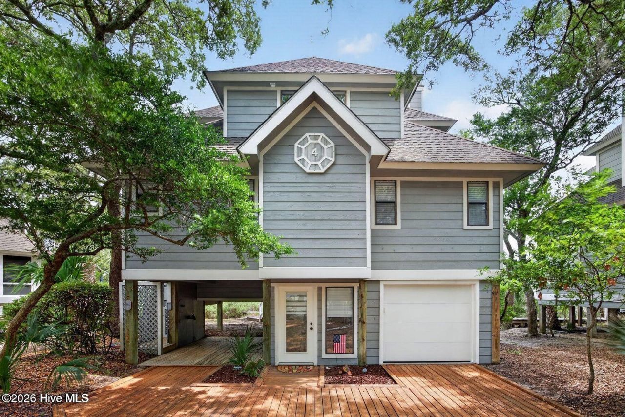 125 N Bald Head Wynd, Unit 4, Bald Head Island, NC 28461 Main Photo