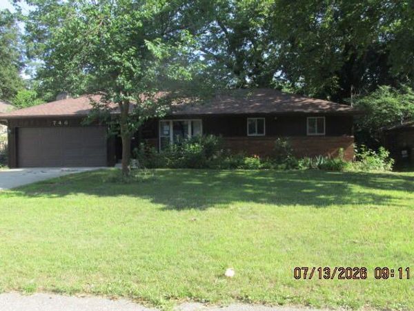 746 Buchanan Avenue, Kalamazoo, MI 49008