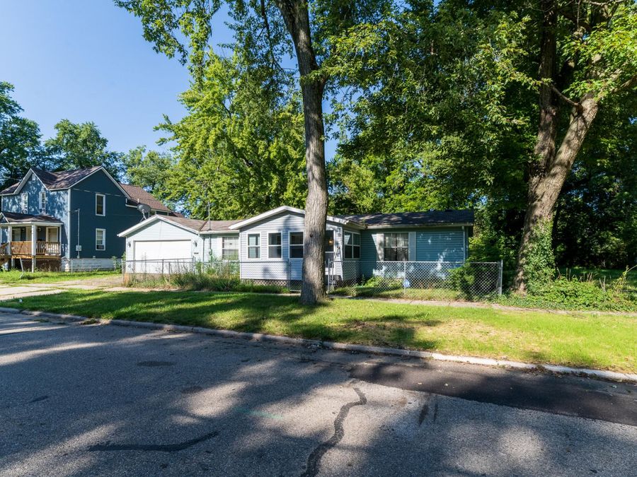Property Image 32