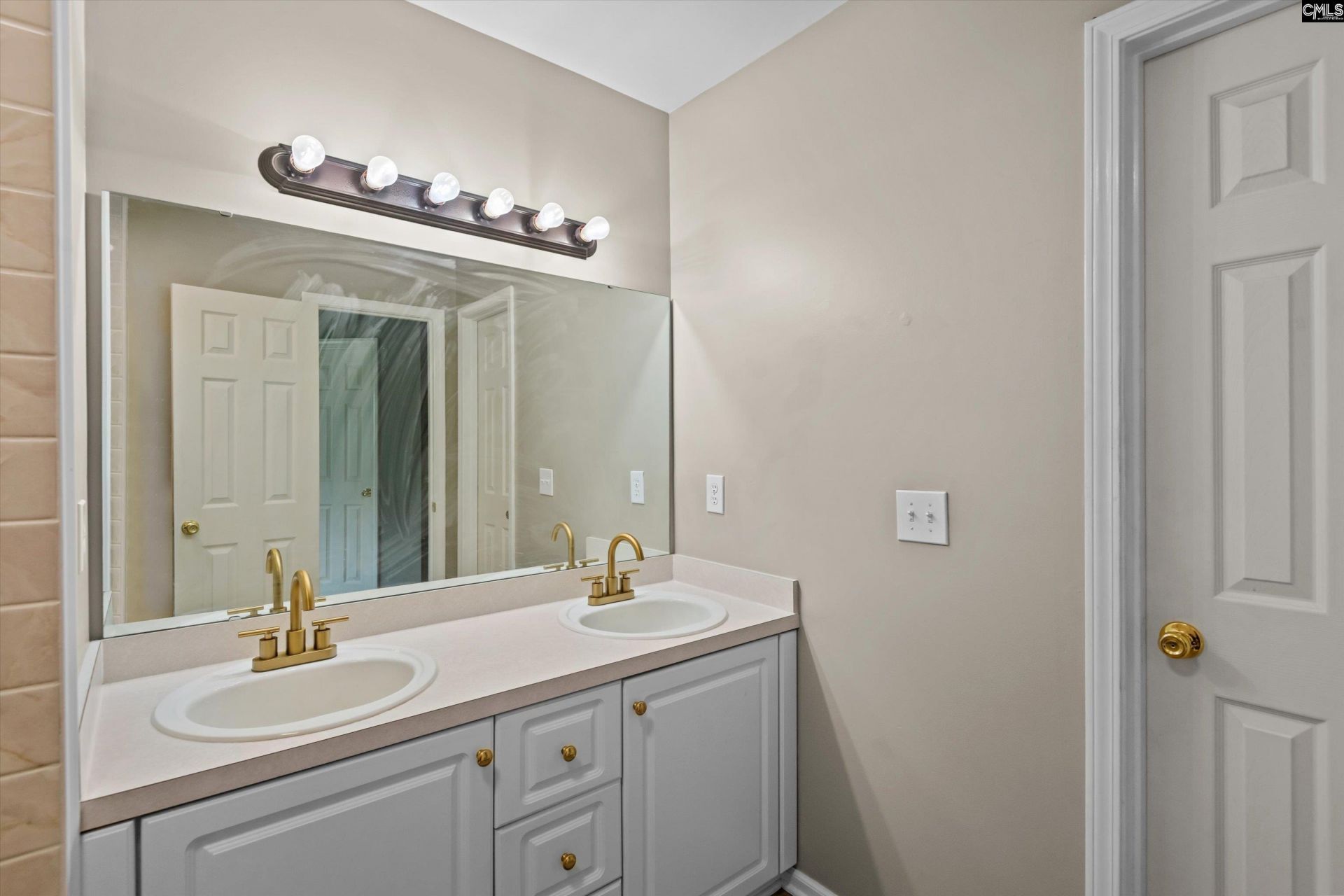 105 Highland Creek Lane  Photo 21