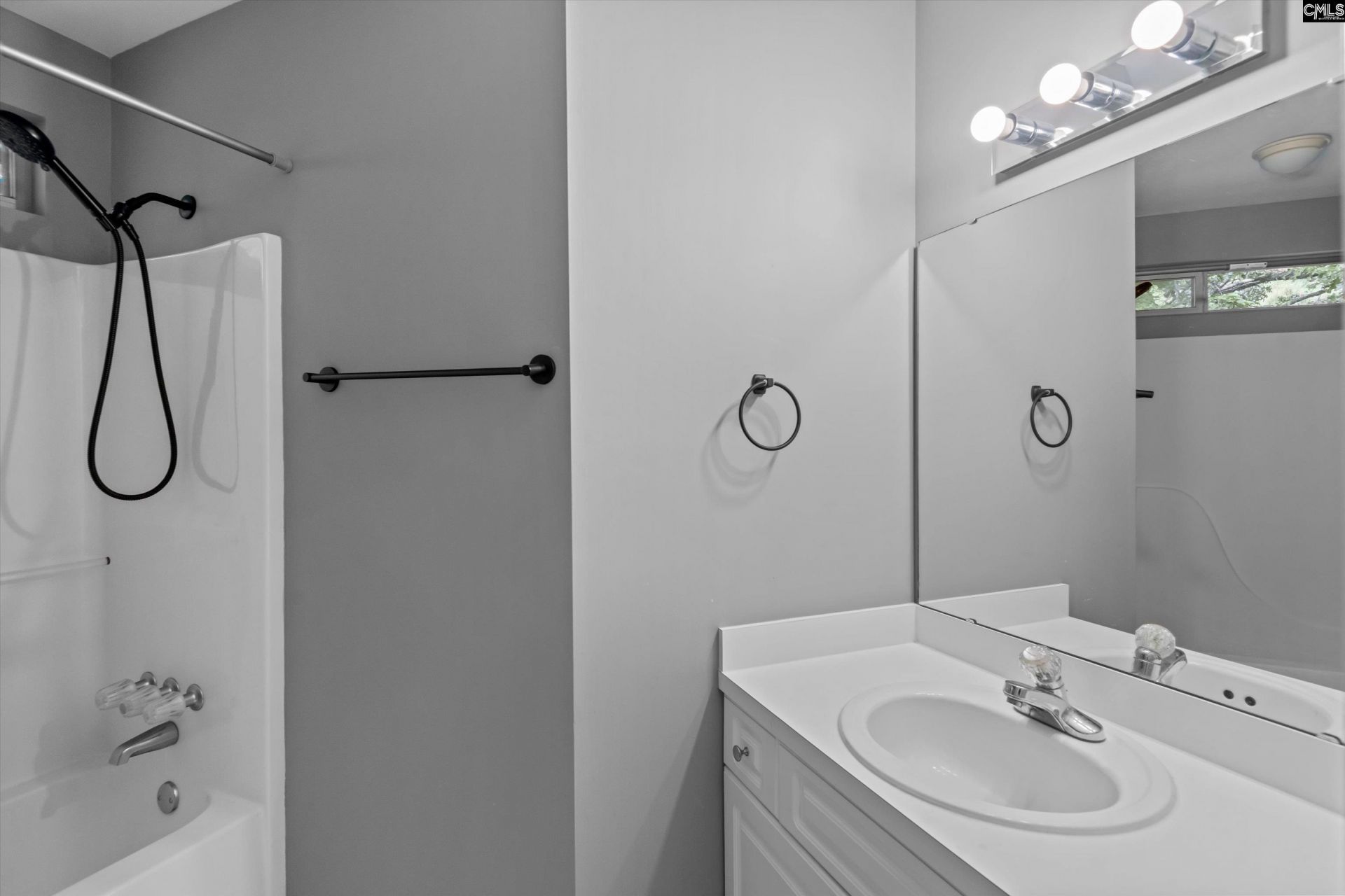 105 Highland Creek Lane  Photo 26