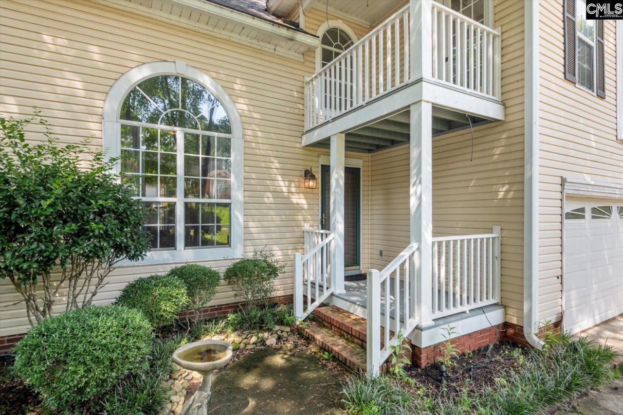 105 Highland Creek Lane  Photo 4