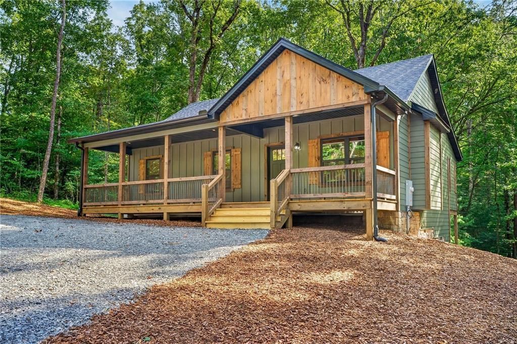168 Reindeer Lane, Talking Rock, GA 30175 Main Photo