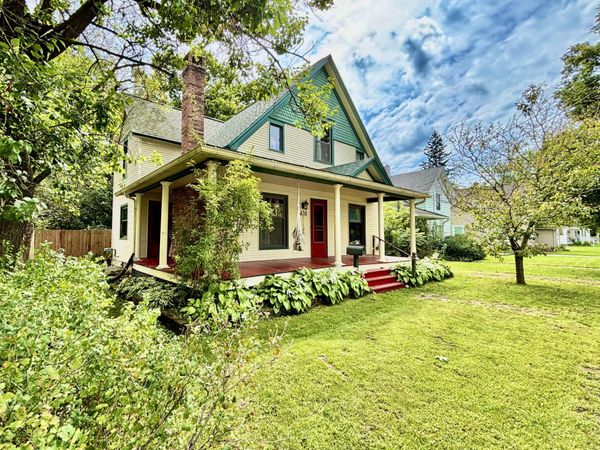 420 E Henry Street, Charlotte, MI 48813