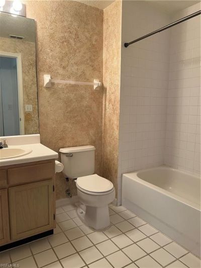4650 Saint Croix Ln , Unit 725, Naples, FL 34109 Photo