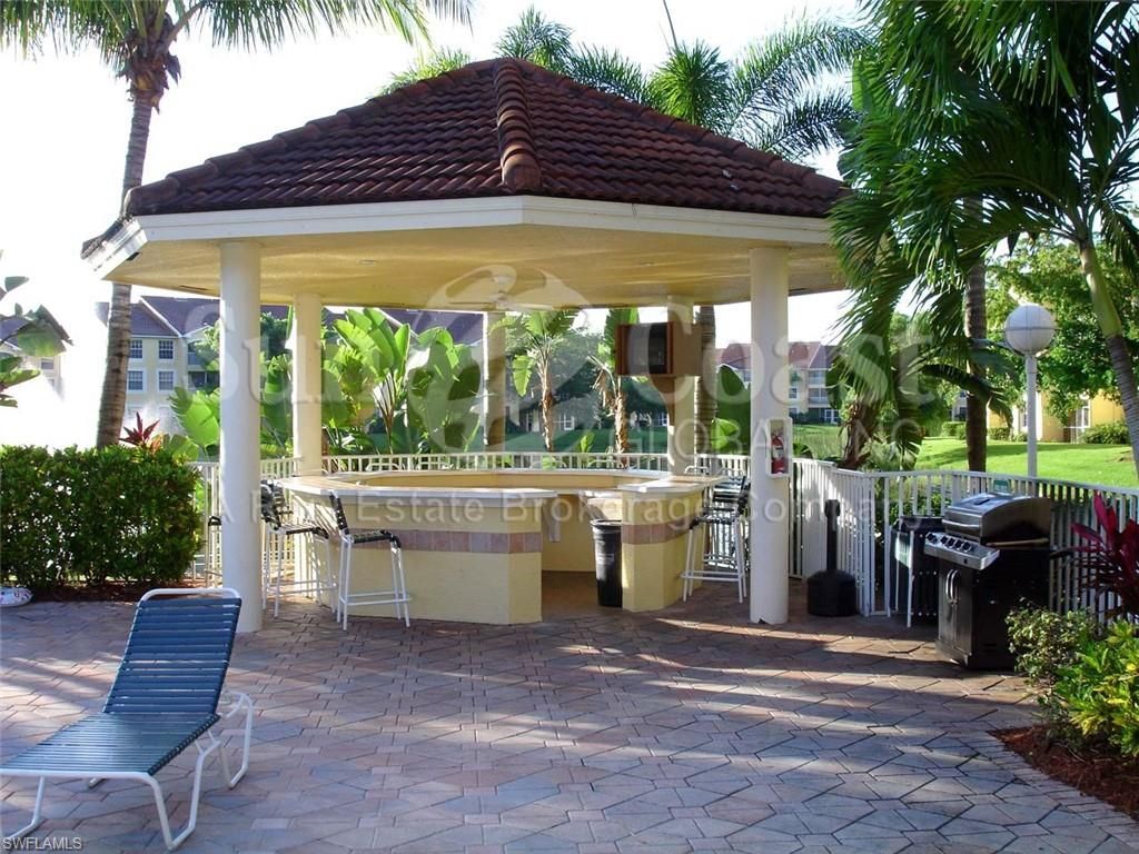 4650 Saint Croix Ln , Unit 725, Naples, FL 34109 Photo
