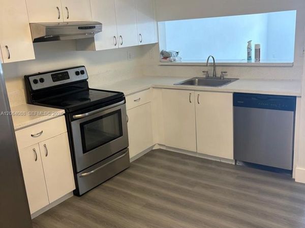 14931 SW 82nd Ter , Unit 4-206, Miami, FL 33193