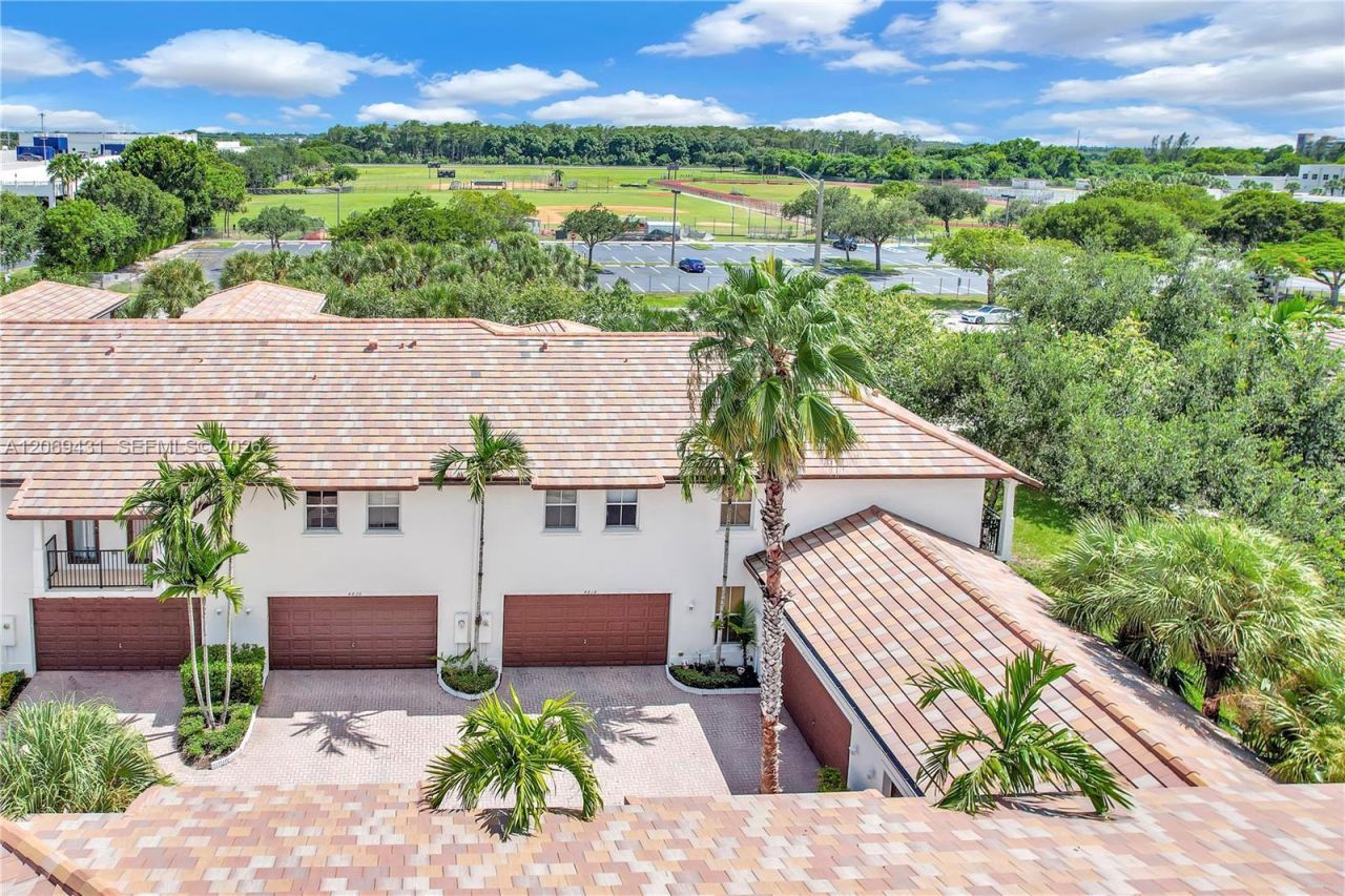 4818 Acadian Trl , Coconut Creek, FL 33073 Photo