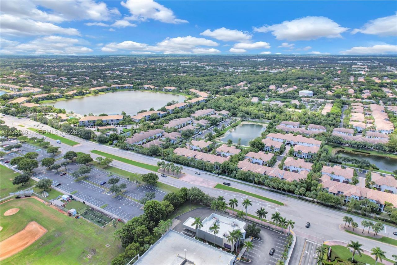 4818 Acadian Trl , Coconut Creek, FL 33073 Photo