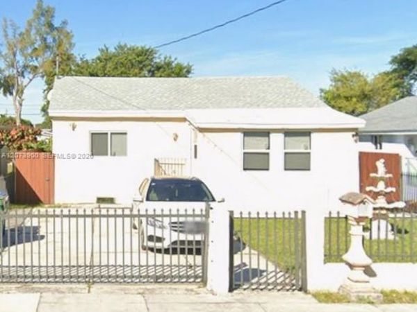 3073 NW 59th St , Miami, FL 33142