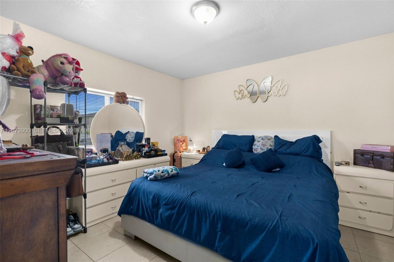3073 NW 59th St, Miami, FL 33142 Photo