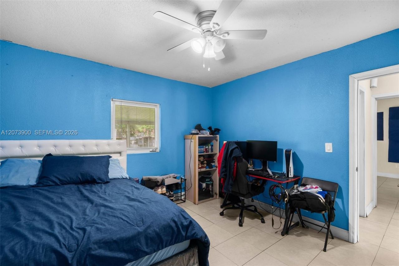 3073 NW 59th St, Miami, FL 33142 Photo